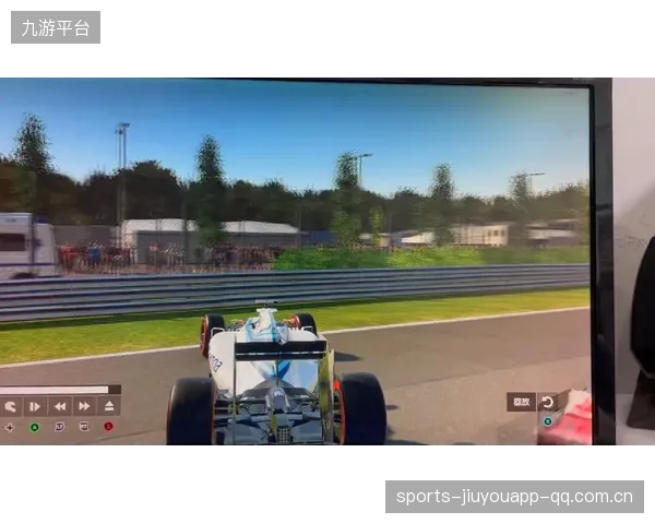 F1车手身体数据监测系统：赛场外的科学保驾